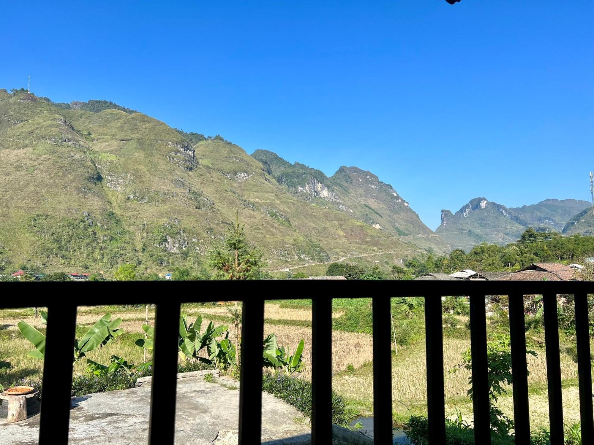 Du Gia Van Chung Homestay Lang Cac Exterior photo